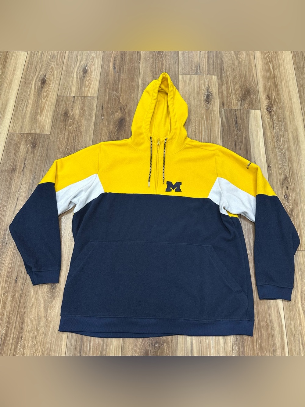 Columbia Michigan Wolverines 1/4 Zip Lodge Fleece Color Block Hoodie, 2XL
